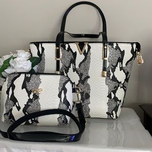 Ledo Black/ White SnakePrint Tote/ crossbody Bag 2 PC set